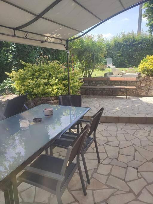 Gite La Petite Longere Septfonds Exterior foto